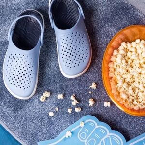 CROCS Men's Vented Slip-On Clog in Light Blue Men 9 / Women 11